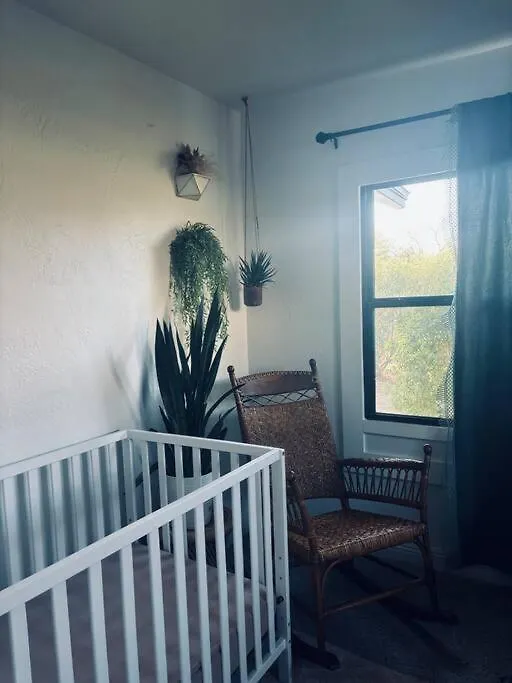 Central Phoenix, Great For Kids & Pets, Big Backyard! 펜션
